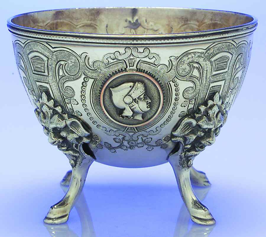 Medallion (Silverplate, 1867, Hollowware) Waste Bowl by International Silver-1