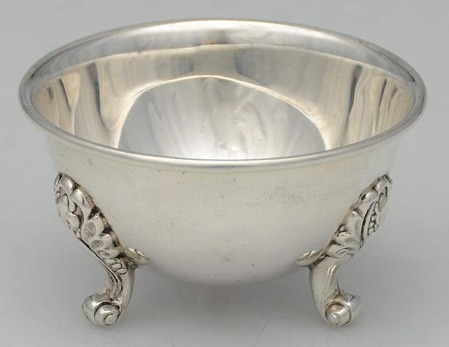 Spring Glory (Sterling, 1942, Hollow, C360) Master Open Salt by International Silver-1