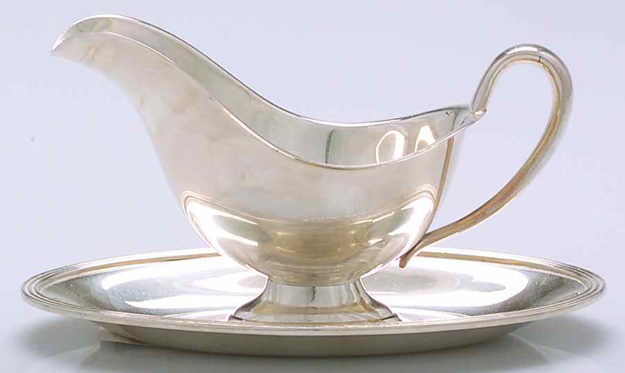 Windsor (Silverplate, 1994, Hollowware) Plated Gravy Boat with Attached Underplate by International Silver-1
