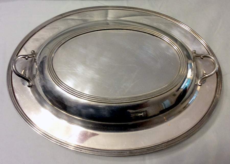 Windsor (Silverplate, 1994, Hollowware) Double Vegetable Bowl by International Silver-1