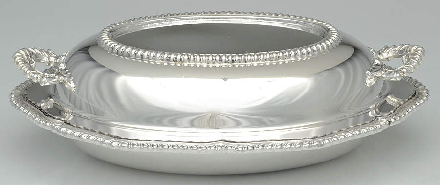 Staffordshire (Silverplate, Hollowware)  (2 Pc) 11" Oval Double Vegetable by International Silver-1