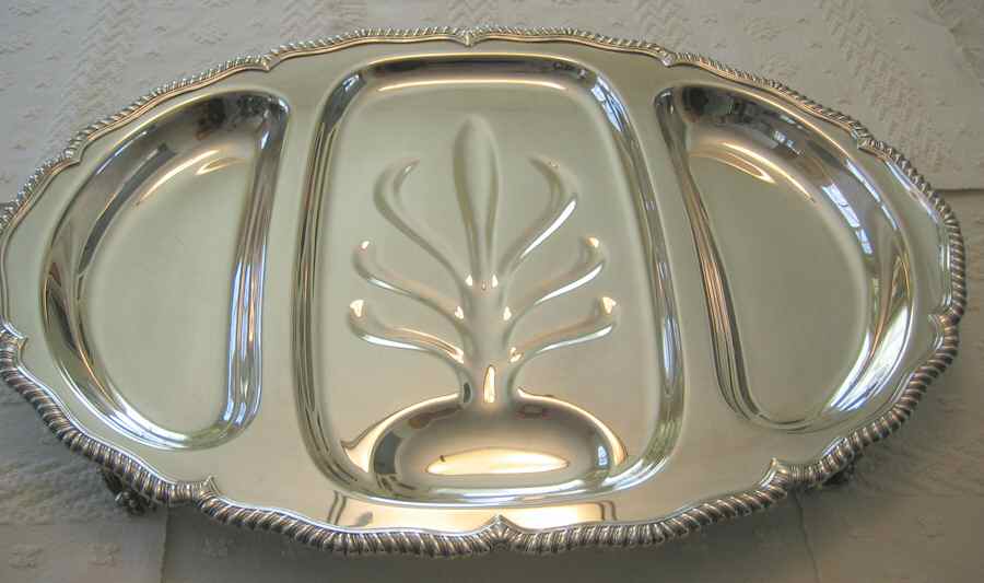 Staffordshire (Silverplate, Hollowware)  Meat Platter with Well Tree by International Silver-1