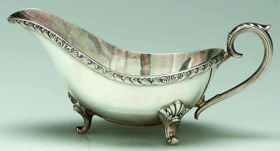 Wickford (Silverplate, Hollowware) Plated Gravy Boat No Underplate by International Silver-1