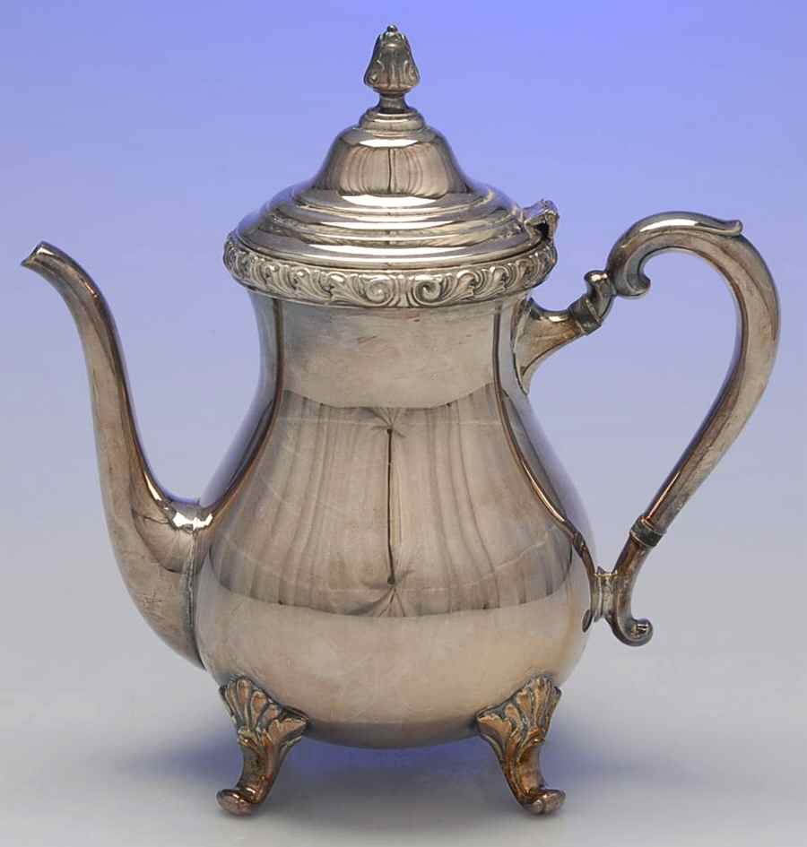 Wickford (Silverplate, Hollowware) Teapot by International Silver-1
