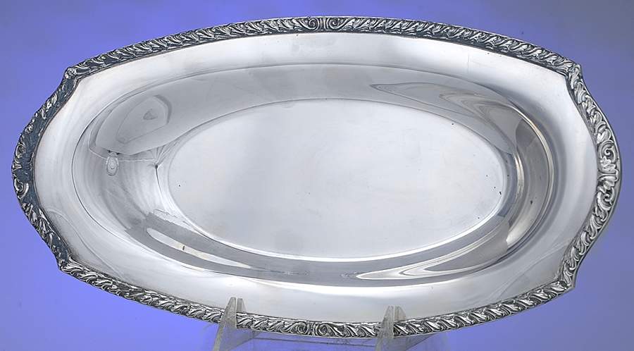 Wickford (Silverplate, Hollowware) Silverplate Bread Tray by International Silver-1