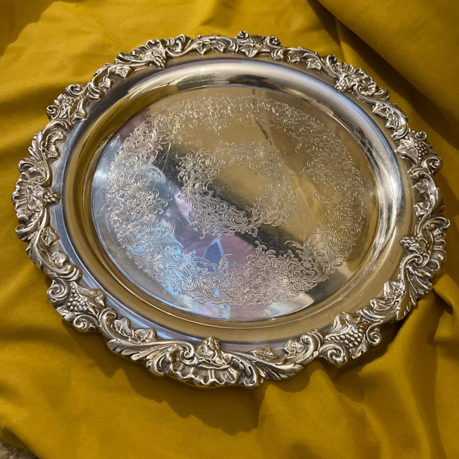 English Scroll (Silverplate, Hollowware) 11" Round Tray by International Silver-1