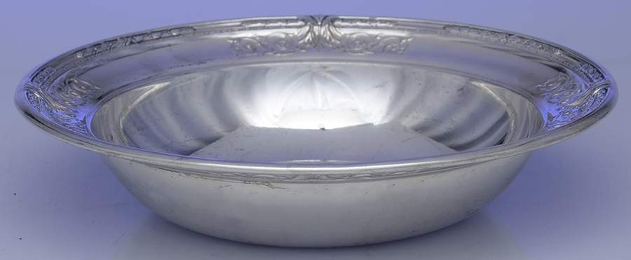 Richelieu (Silverplate, Hollowware) 10" Round Vegetable Bowl by International Silver-1