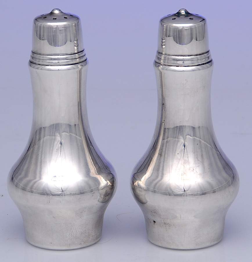 206 (Silverplate, Hollowware) Salt & Pepper Set by International Silver-1