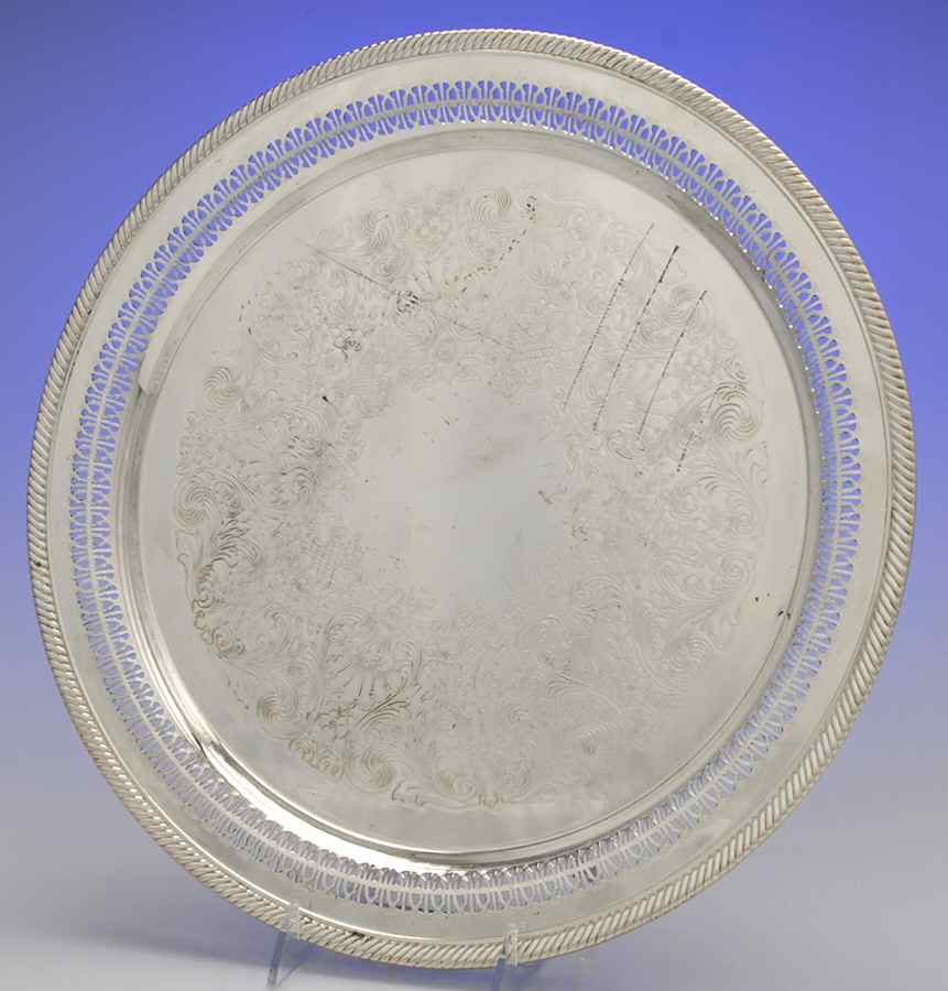 English Gadroon (Silverplate, Hollowware) 15" Round Tray by International Silver-1