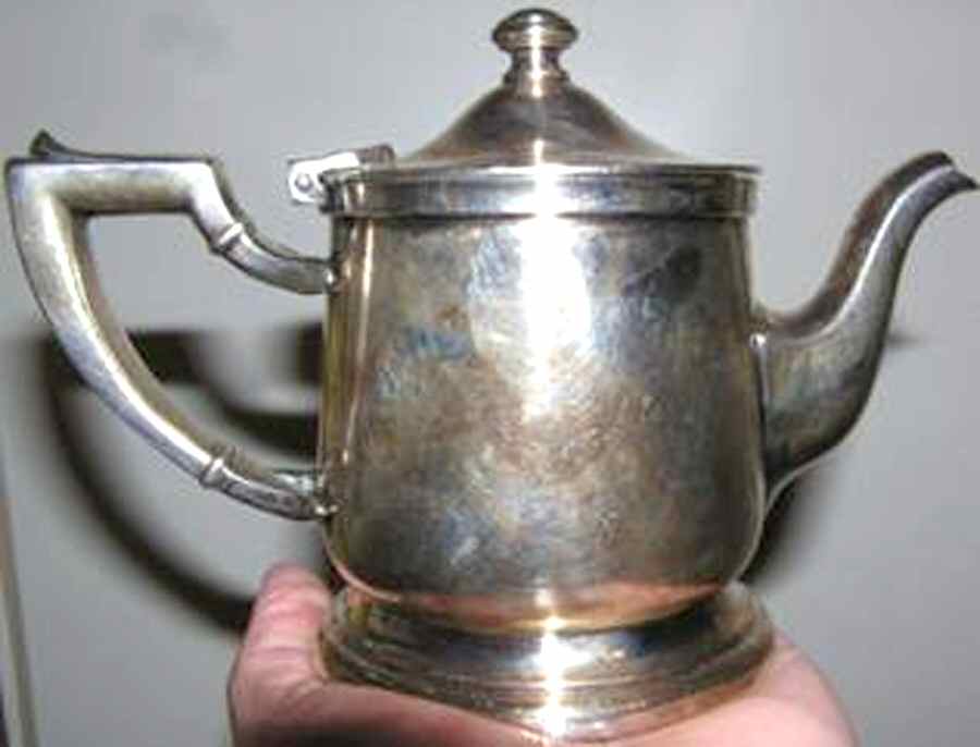 09C (Silverplate, Hollowware) Mini Teapot by International Silver-1