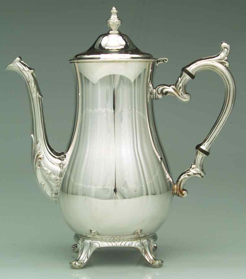 800 (Silverplate, Hollowware) Silverplate Coffee Pot by International Silver-1