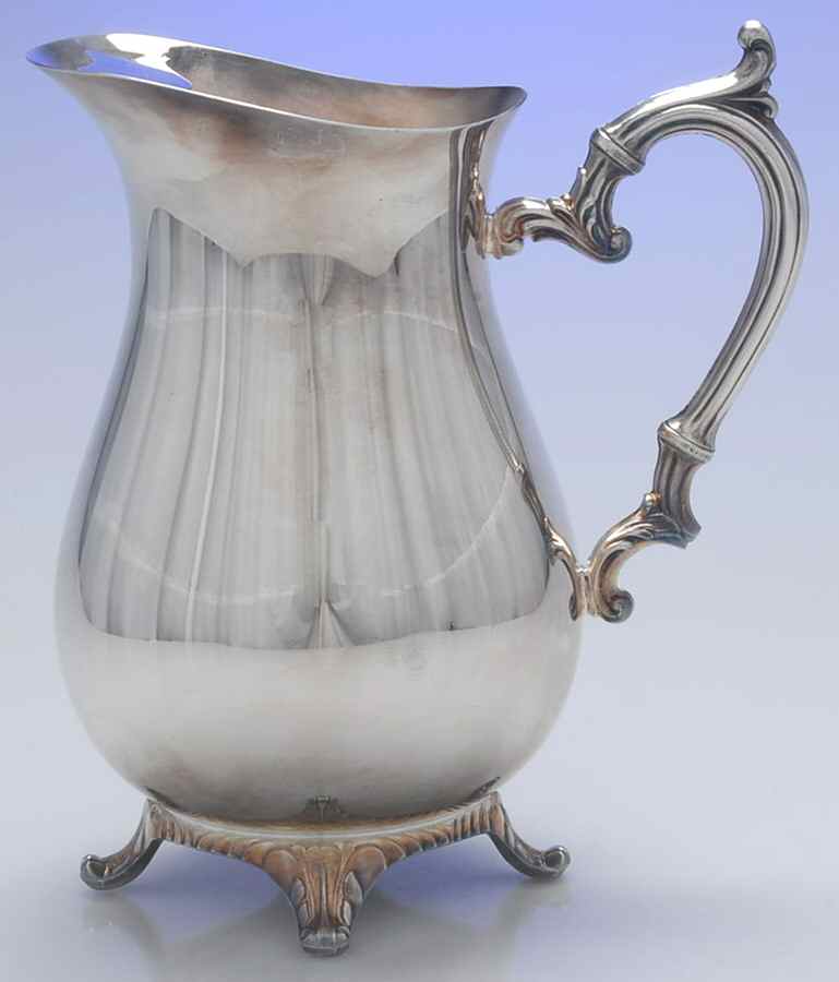 800 (Silverplate, Hollowware) 64 Oz Ice Lip Water Pitcher by International Silver-1