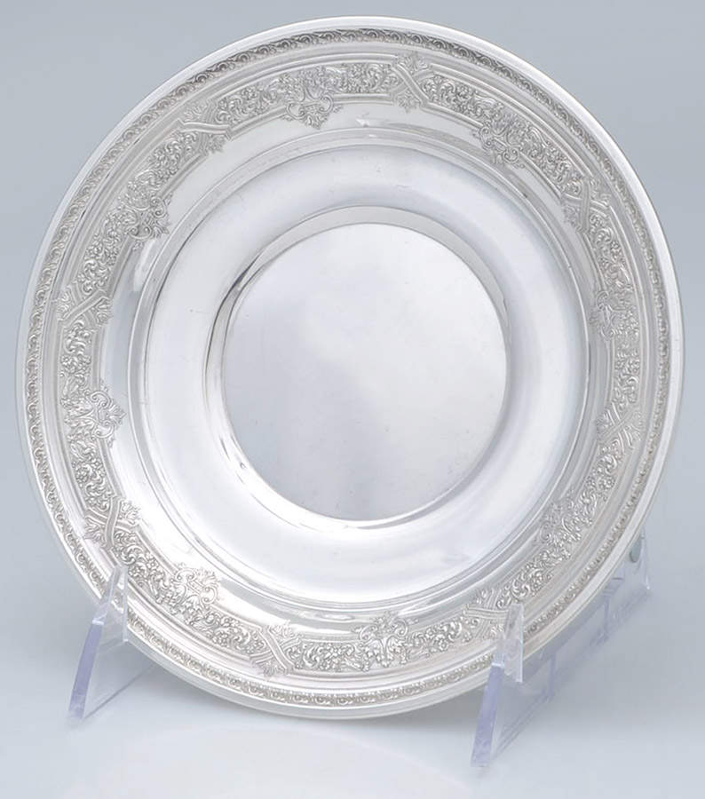 Renaissance (Sterling, Hollowware) Bread Plate by International Silver-1