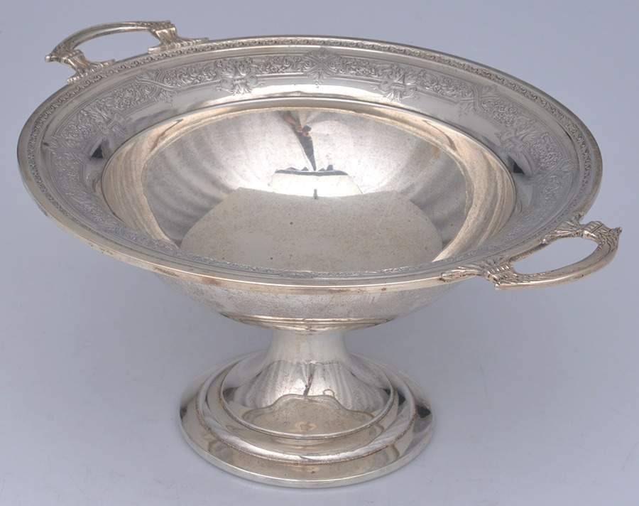 Renaissance (Sterling, Hollowware) 10" Round Pedestal Centerpiece by International Silver-1