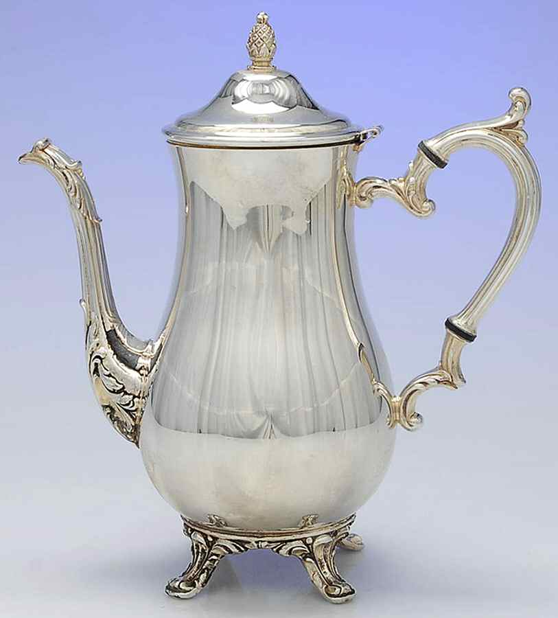 906 (Silverplate, Hollowware) Silverplate Coffee Pot by International Silver-1