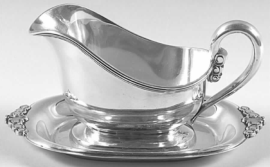 Northern Lights-1946-Plain (Sterling, Hollowware) Sterling Gravy Boat & Underplate by International Silver-1