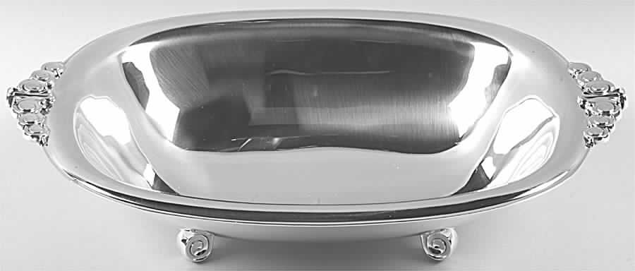 Northern Lights-1946-Plain (Sterling, Hollowware) Sterling Oval Footed Vegetable Bowl by International Silver-1