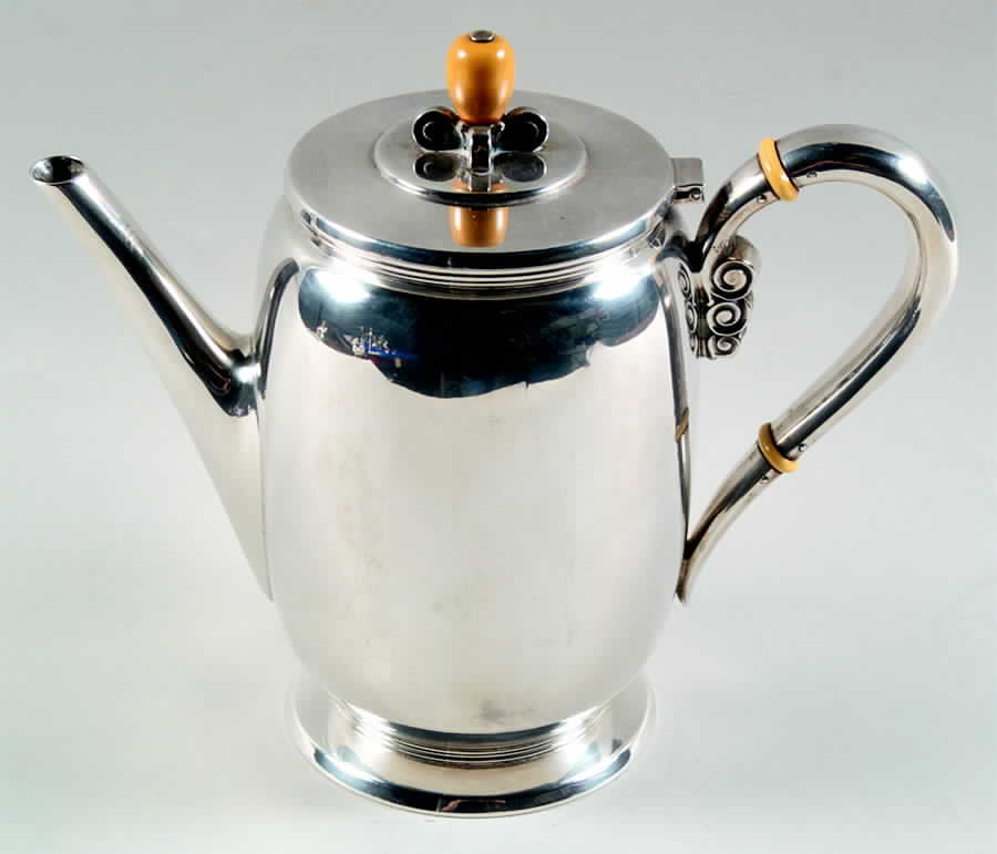 Northern Lights-1946-Plain (Sterling, Hollowware) Teapot by International Silver-1