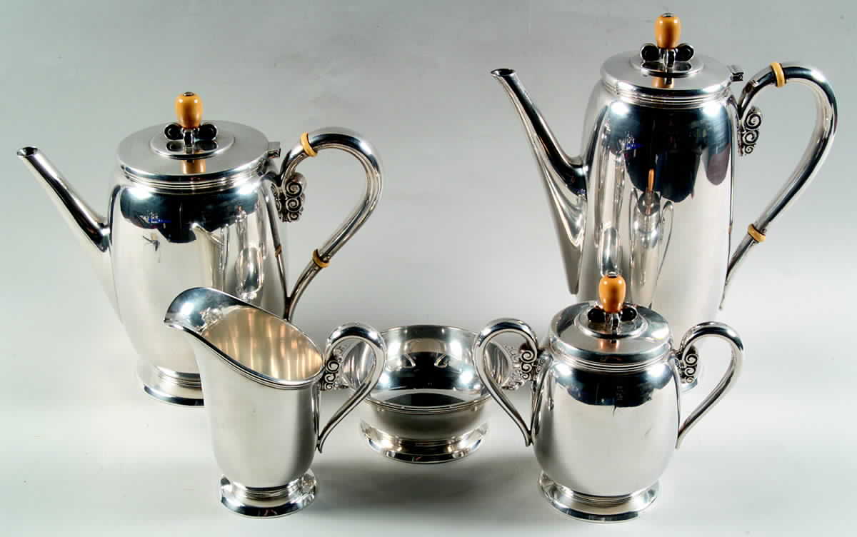 Northern Lights-1946-Plain (Sterling, Hollowware) 5 Piece Tea Set (SCP, STP, SCR, SSU, SWB) by International Silver-1