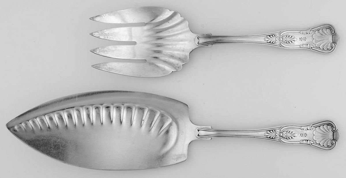 Naval (Silverplate, Kings Design) 2 Piece Large Solid Fish Serving Set by International Silver-1