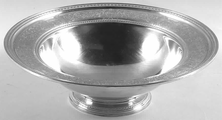 725 (Sterling, Hollowware) Footed Sterling Round Vegetable Bowl by International Silver-1