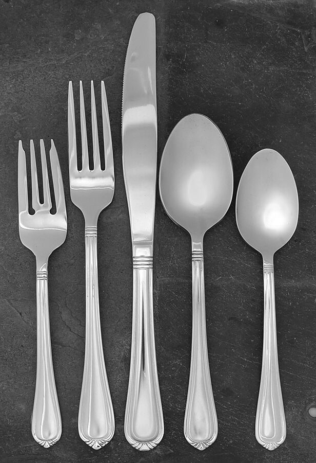 Nouveau (Stainless) 5 Piece Place Setting by International Silver-1