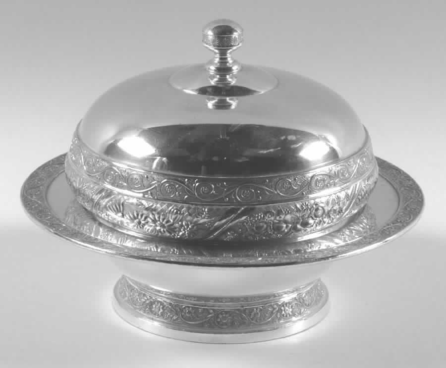 818 (Silverplate, Hollowware) Plated Covered Round Butter by International Silver-1