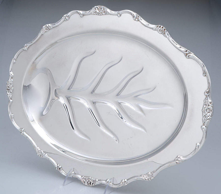 Wellington (Silverplate, Hollowware, Floral&Scroll) 18" 4 Toed Meat Platter with Well by International Silver-1