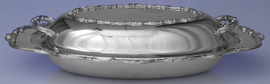 Wellington (Silverplate, Hollowware, Floral&Scroll) Double Vegetable Bowl by International Silver-1