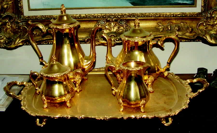 Countess-Gold (Electroplate, Hollowware) 5-Piece Silverplate Tea Set (with Tray) by International Silver-1