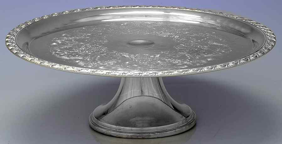 713 (Silverplate, Hollowware) 12" Diameter Pedestal Cake Stand by International Silver-1