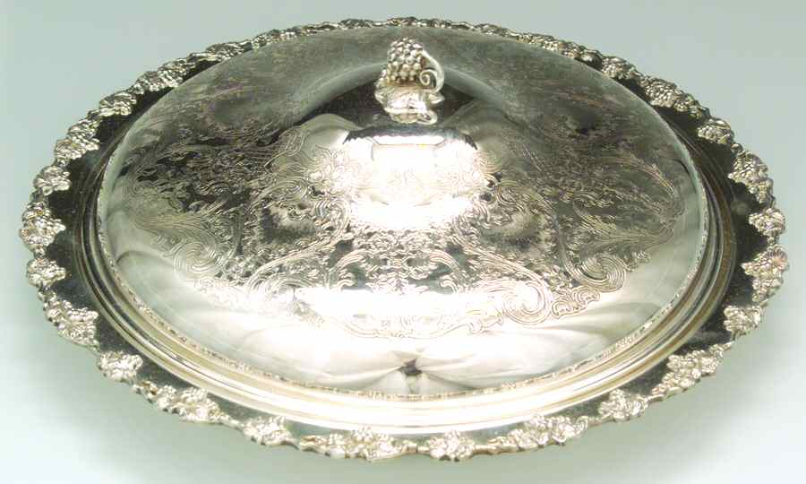 21-304 (Silverplate, Hollowware) 13" Round Entree Server W/Lid by International Silver-1