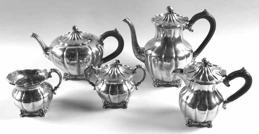 1045 (Silverplate, Hollowware) (4 Piece) Silverplate Tea Set by International Silver-1
