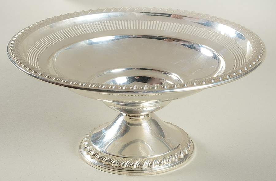 English Gadroon (Sterling, Hollowware) Weighted Round Compote (Height X Width) by International Silver-1