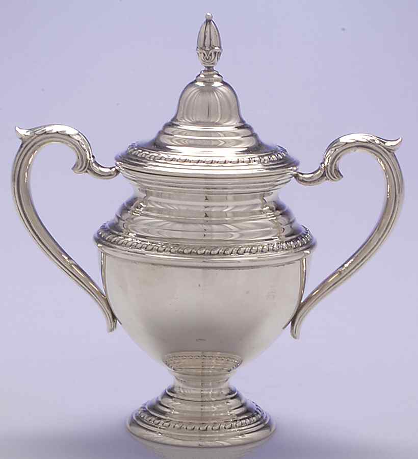 English Gadroon (Sterling, Hollowware) Sugar Bowl & Lid by International Silver-1