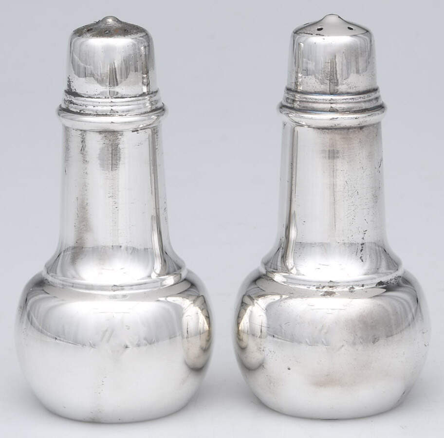 964S (Silverplate, Hollowware) Salt & Pepper Set by International Silver-1
