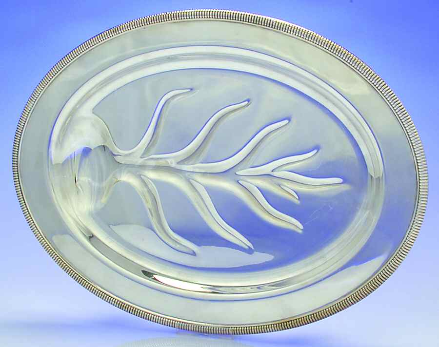 4210 (Silverplate, Hollowware) Medium Footed Meat Platter with Well by International Silver-1