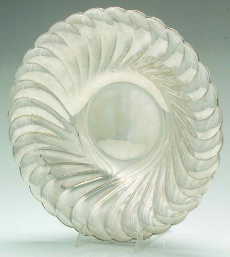 Waverly (Silverplate, Hollowware) 13" Round Low Vegetable Bowl by International Silver-1