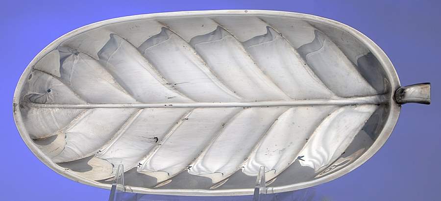 Banana Leaf (Silverplate, Hollowware) 10" Leaf Dish by International Silver-1