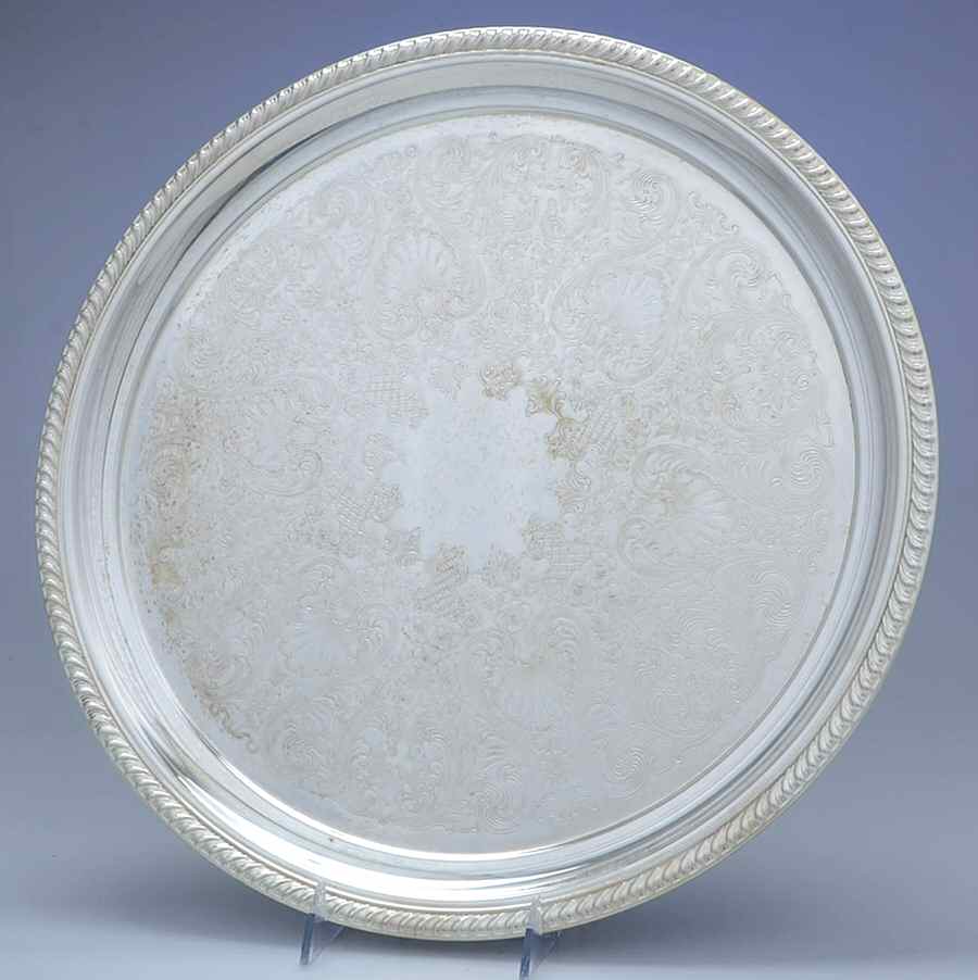 English Gadroon (Silverplate, Hollowware) 16" Round Tray by International Silver-1