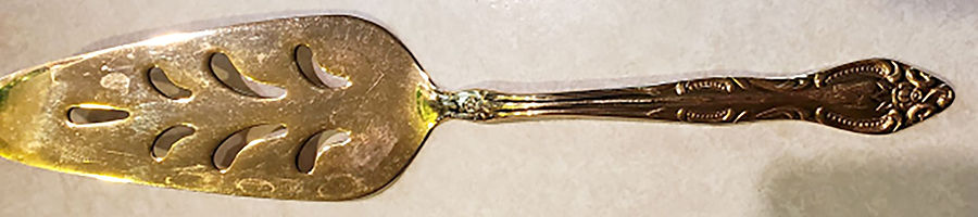 INS450 (Silverplate) Solid Pierced Pie Server by International Silver-1