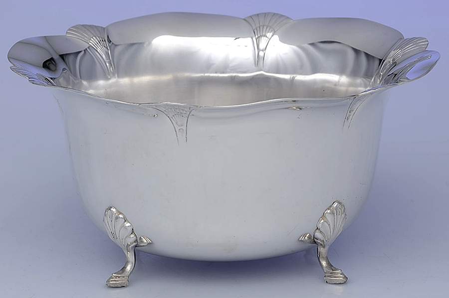 Manhattan (Silverplate, Hollowware) Medium Silverplate Footed Bowl by International Silver-1