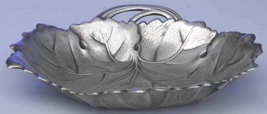 B127 (Sterling, Hollowware) 7" Leaf Shape Bowl by International Silver-1