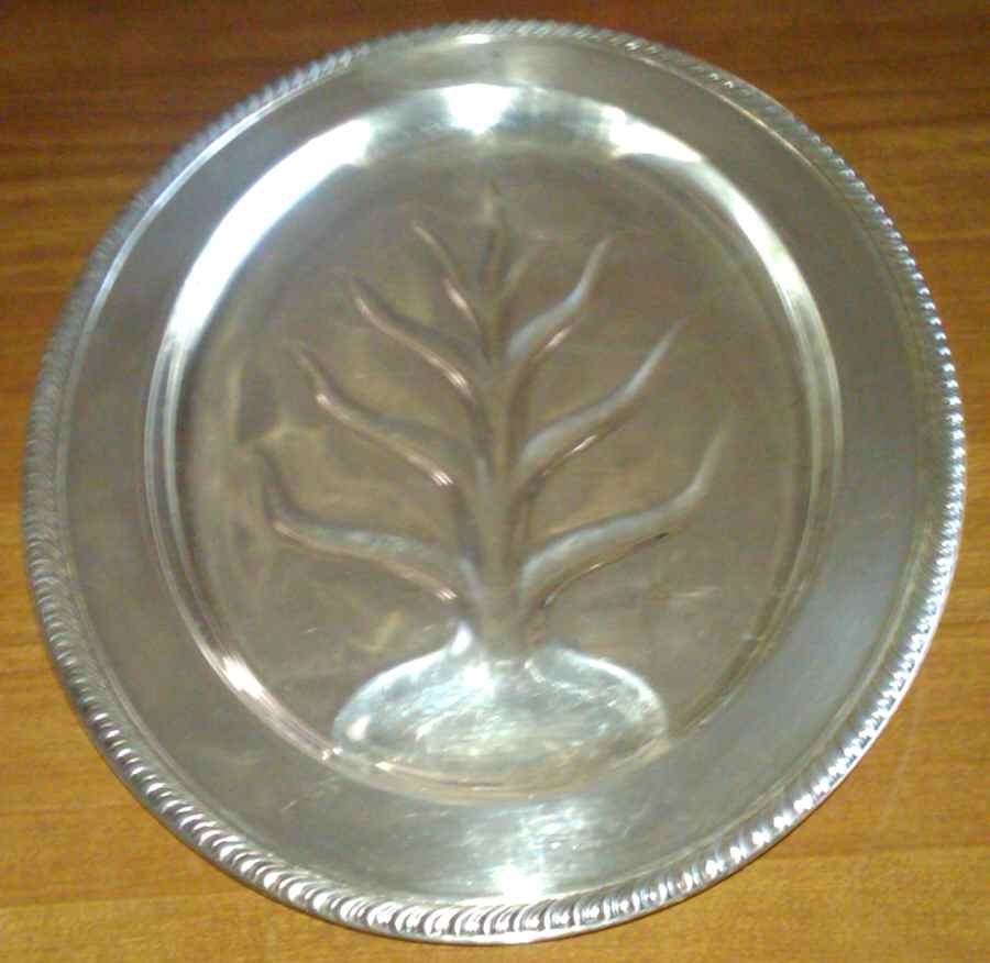 801 (Silverplate, Hollowware) Medium Footed Meat Platter with Well by International Silver-1