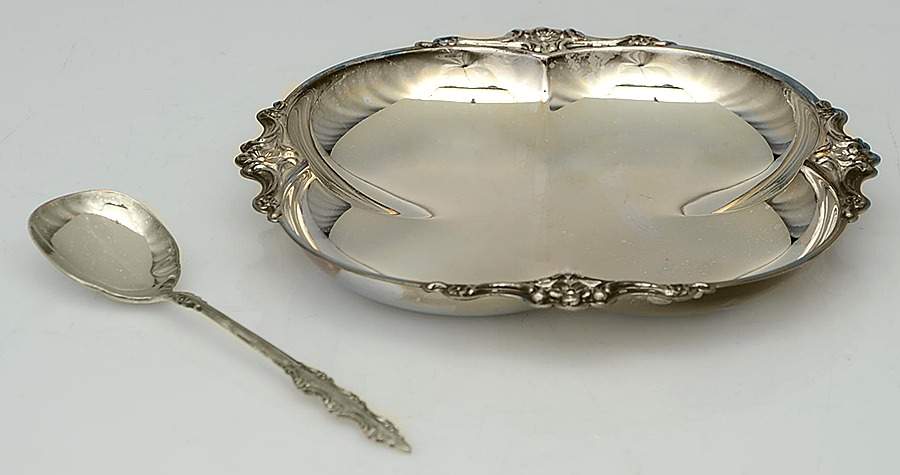 Empress (Silverplate, Hollowware) 2-Piece Silverplate Bon Bon and Spoon by International Silver-1