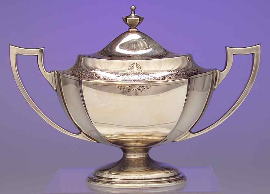 815A (Sterling, Hollowware) Sugar Bowl & Lid by International Silver-1