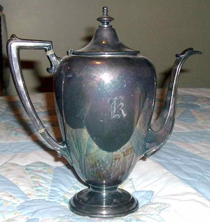 2480 (Silverplate, Hollwware) Silverplate Coffee Pot by International Silver-1