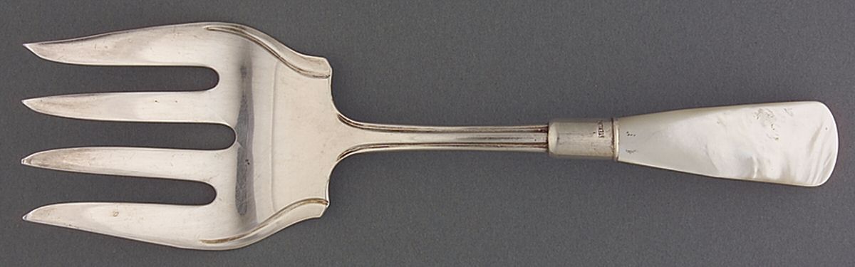 Pearl Handle Flatware 8 (Sterling) Pearl Handle Medium Cold Meat Fork by International Silver-1