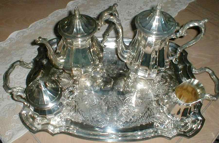 1001 (Silverplate, Hollowware) (4 Piece) Silverplate Tea Set by International Silver-1