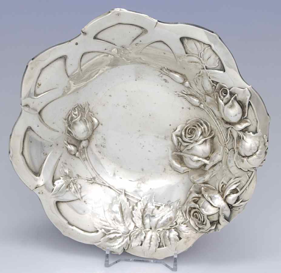 C1055 (Sterling, Hollowware) 7" Sterling Bon Bon Bowl by International Silver-1